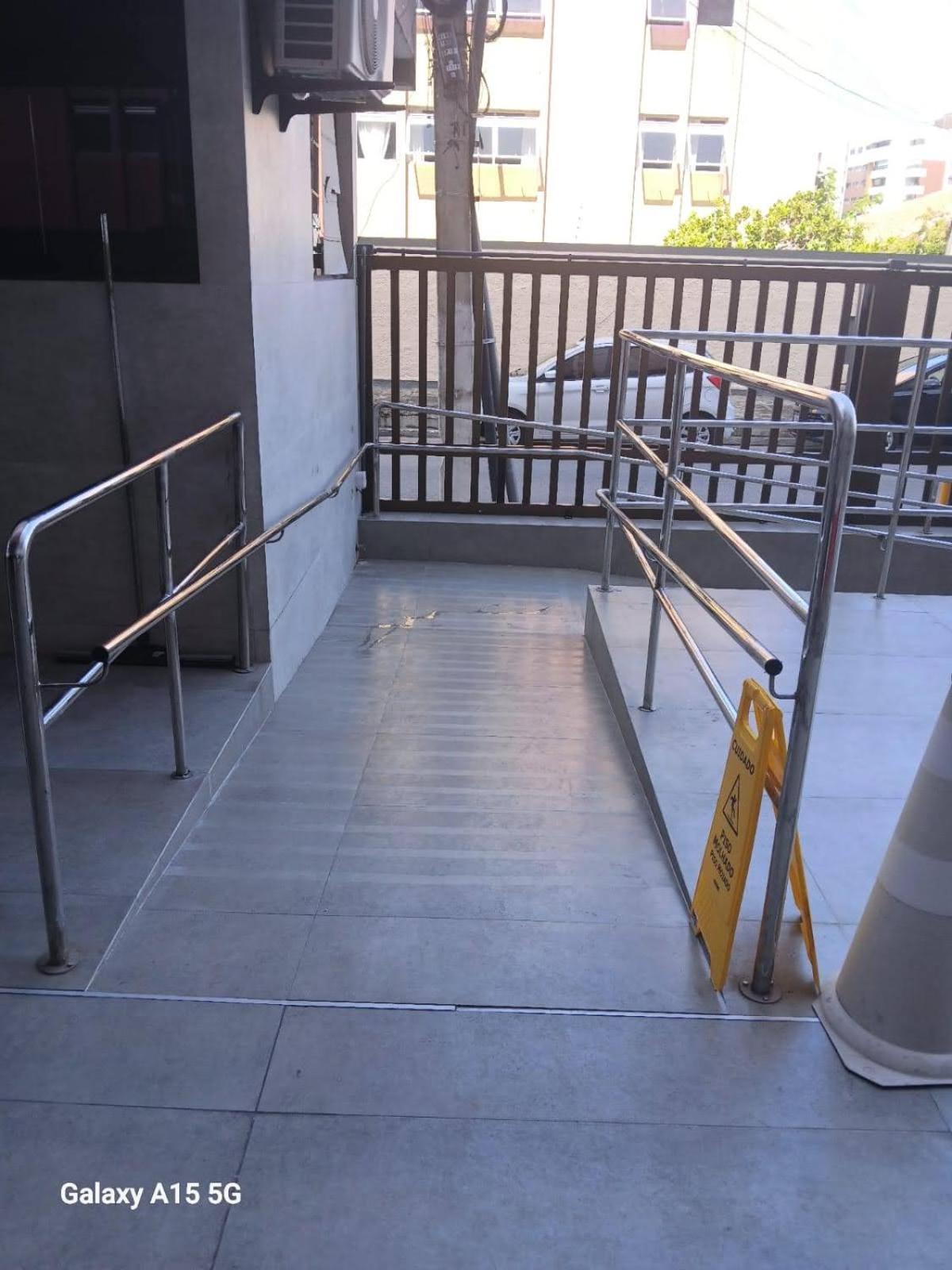 De Ponta Com Lavadora, Wi-fi, Garagem - Andar Maceio (Alagoas)
